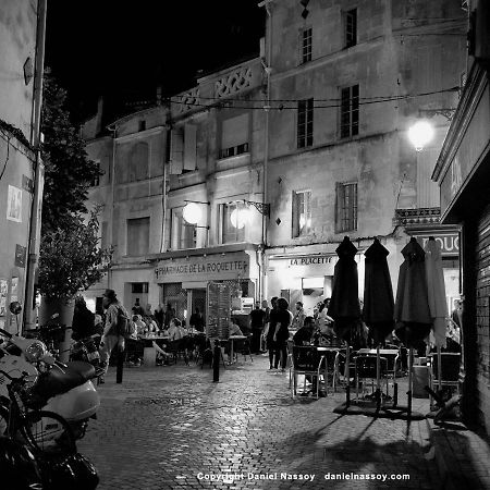 Place De La Roquette, Centre Historique Arlés Exterior foto
